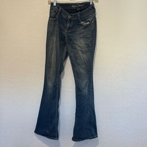 Ariya Vintage Y2K Flare Leg Jeans Size 5/6 Low Rise Whiskered blue Wash dark